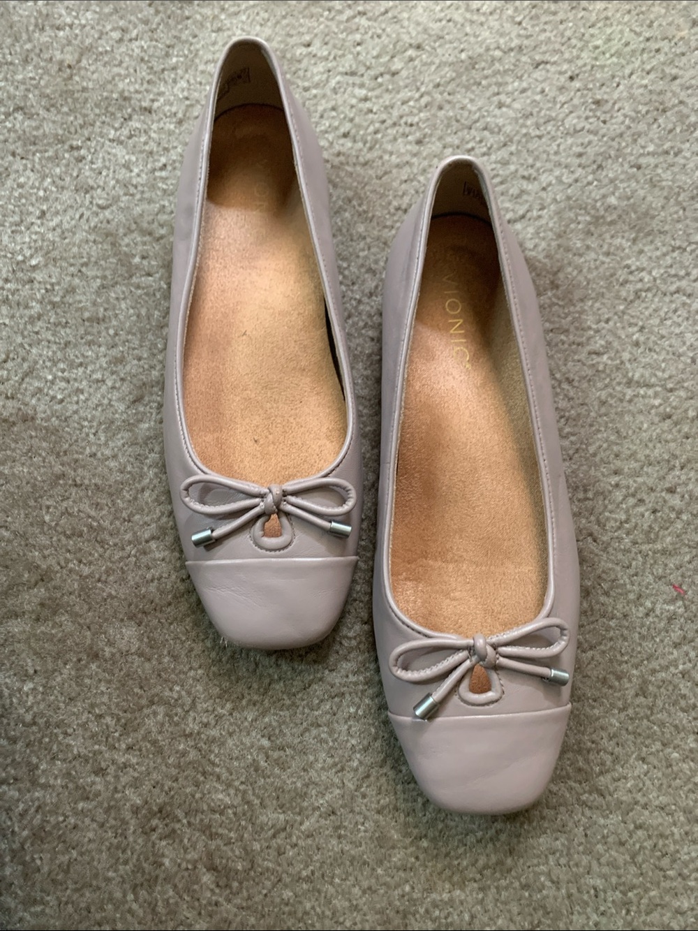 Vionic Klara Women’s Ballet Flats Sz 8 Light Lavender Leather Slip—on Coquette